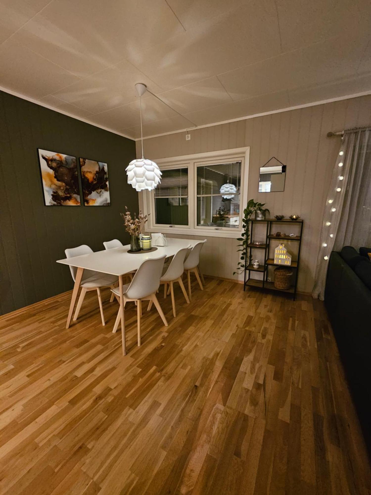 Big Luxury Euroraapartment In &free Parking Тромсё